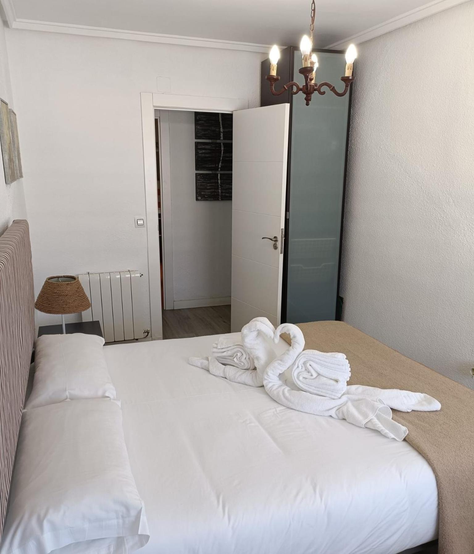 Cuencaloft Red Velvet Apartment Cuenca  Luaran gambar